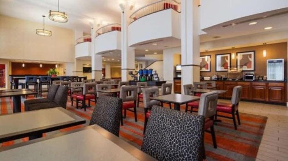 Hotel Sleep & Bwi Airport Brooklyn Park
