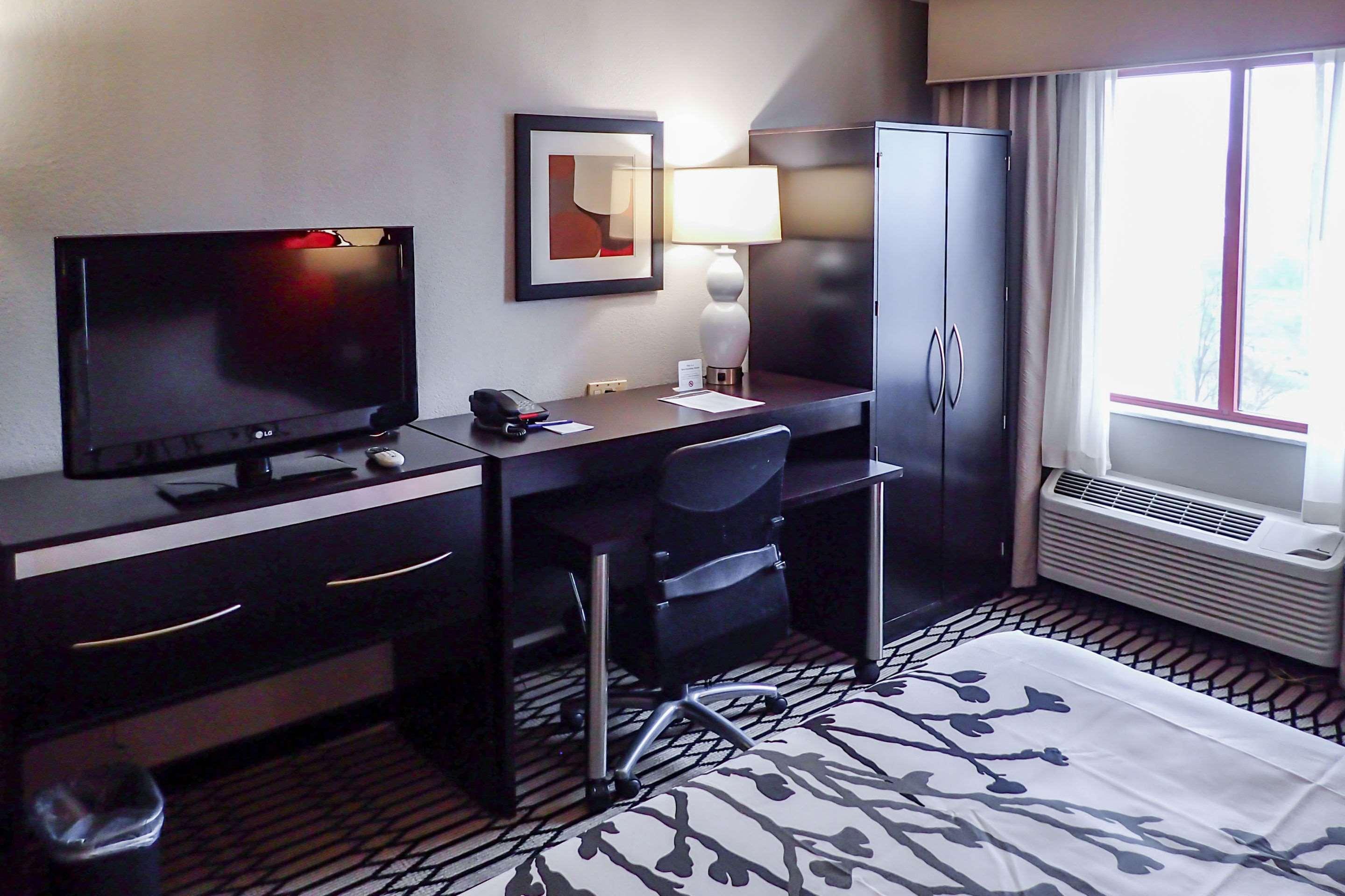 Sleep & Bwi Airport Hotel 3*
