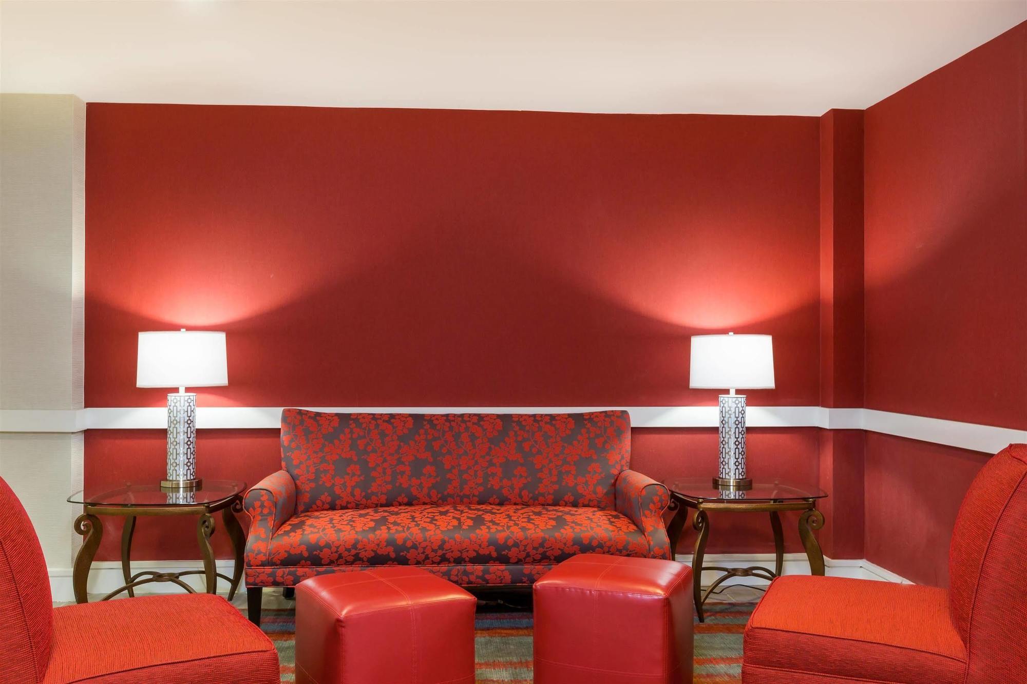Sleep & Bwi Airport Hotel 3*